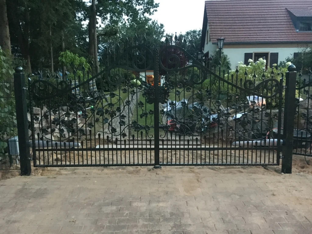 brama nowoczesna (1)